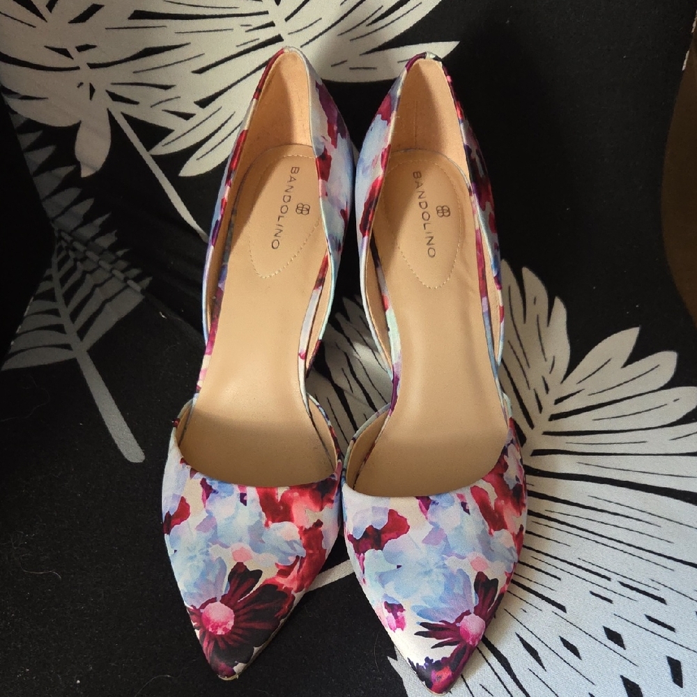 Bandolino Women's Multicolor Floral Heels